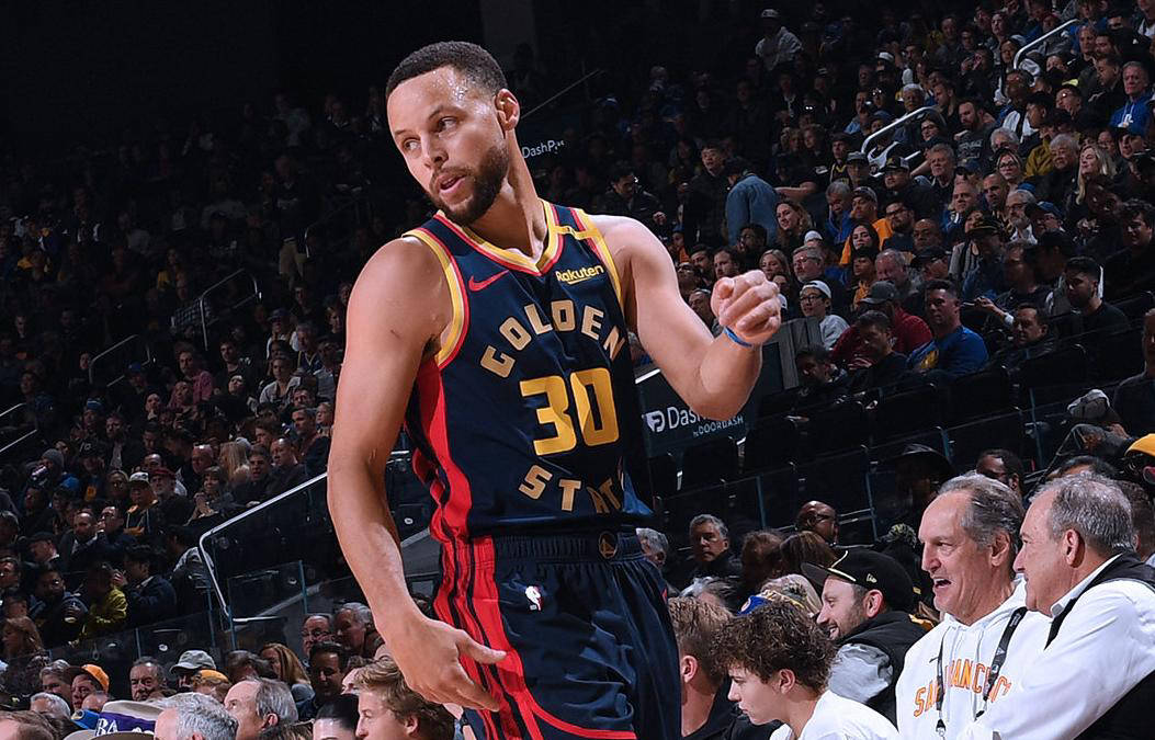 勇士力克公牛,库里刷新纪录 勇士力克公牛,库里刷新纪录