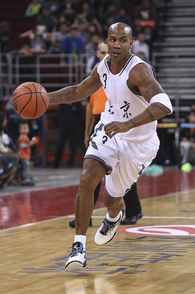 鹈鹕完胜南韩男篮，艾顿制霸全场