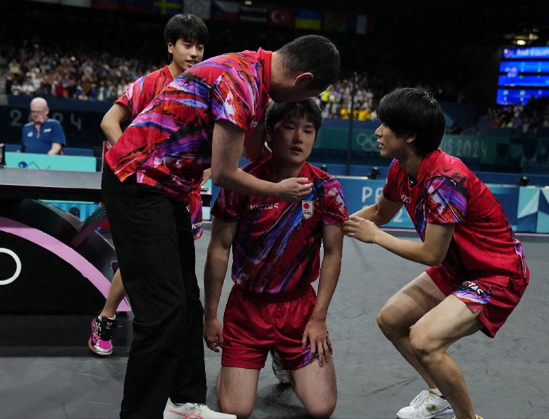 日本队完胜奥地利队,张本智和点燃赛场 日本队完胜奥地利队,张本智和点燃赛场