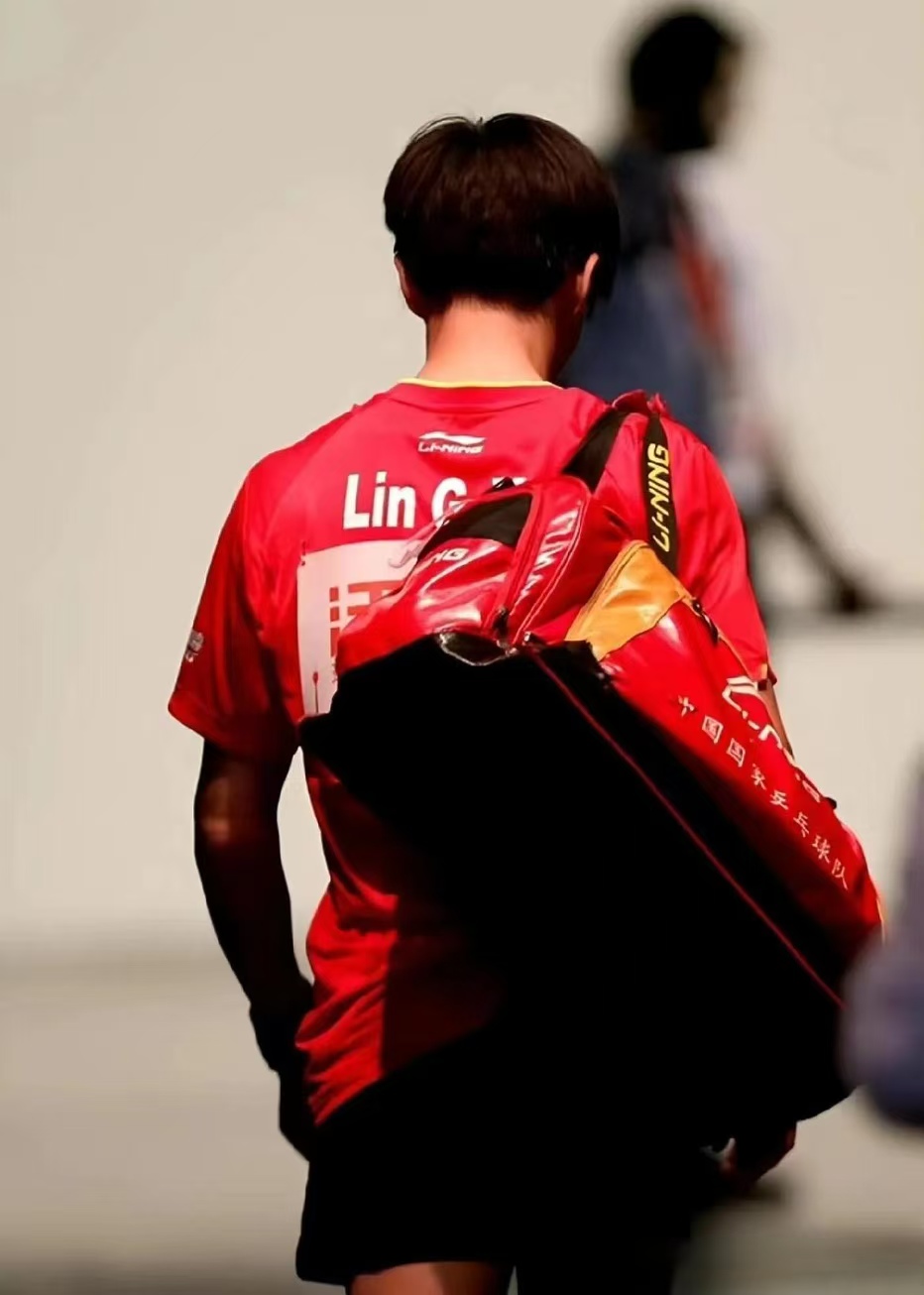 英格兰队鏖战德国队，林高远高光表现