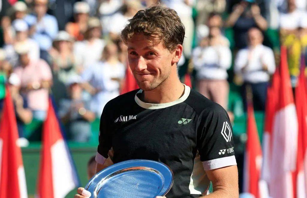 澳网险胜ATP总决赛，西西帕斯关键制胜