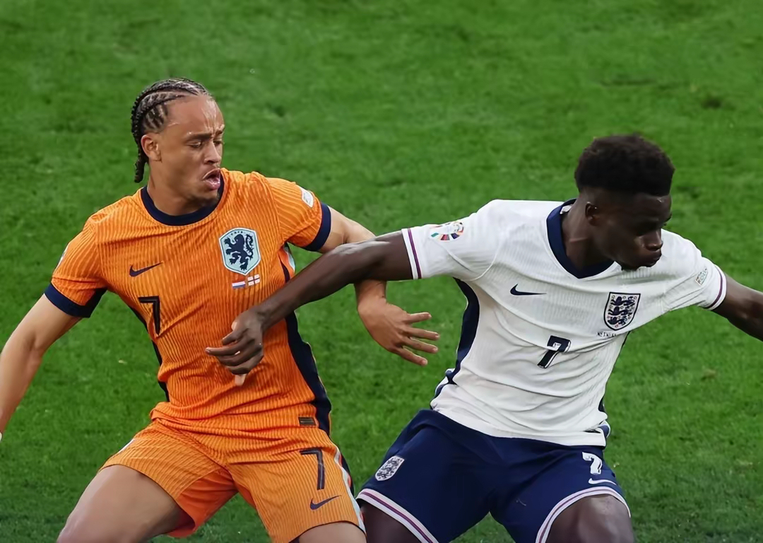 英格兰队完胜瑞典队，奥恰洛夫扛起全队