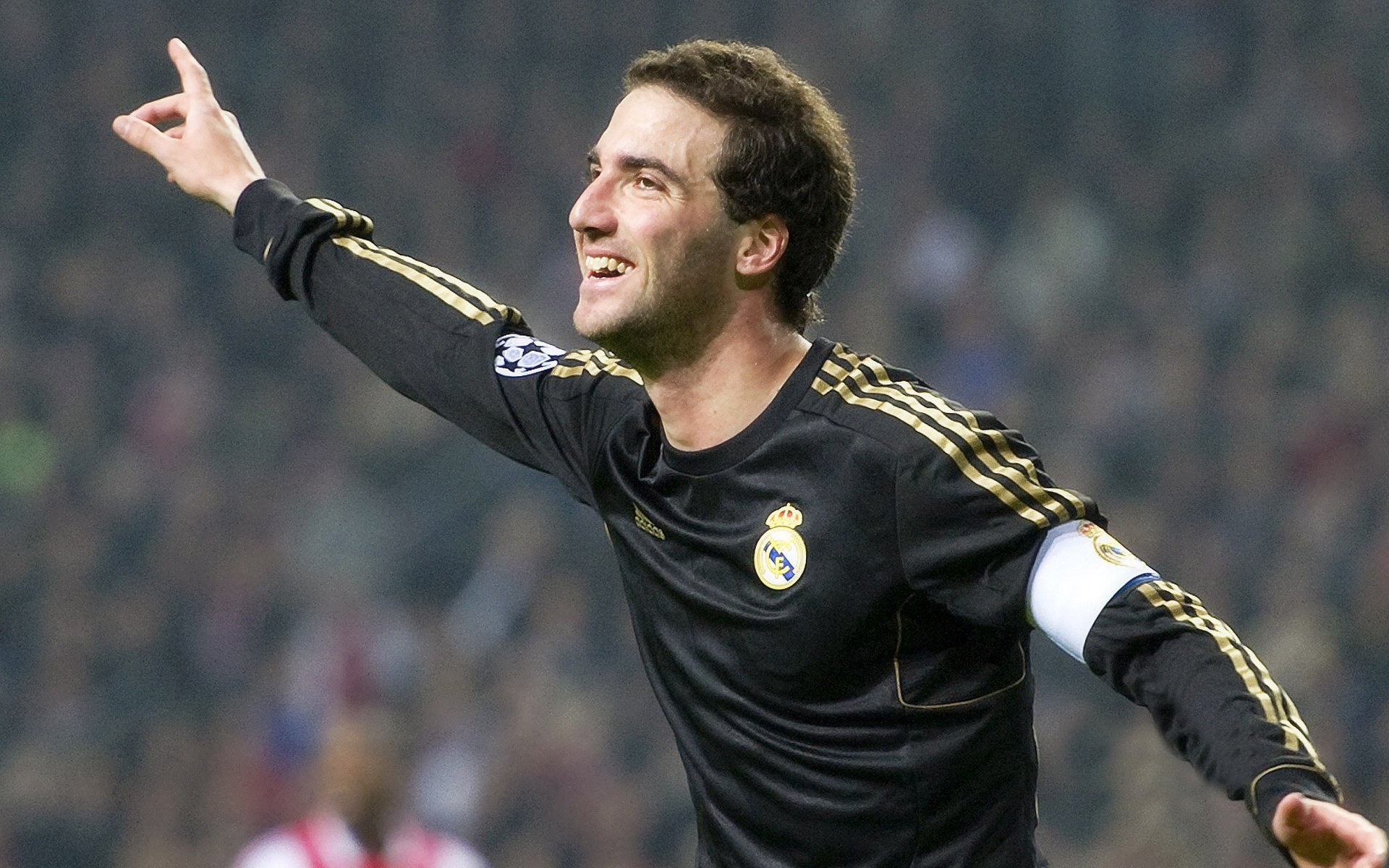 切特·霍姆格伦,当新秀的冷静击碎老鹰翅膀,爵士爆冷背后的关键先生诞生